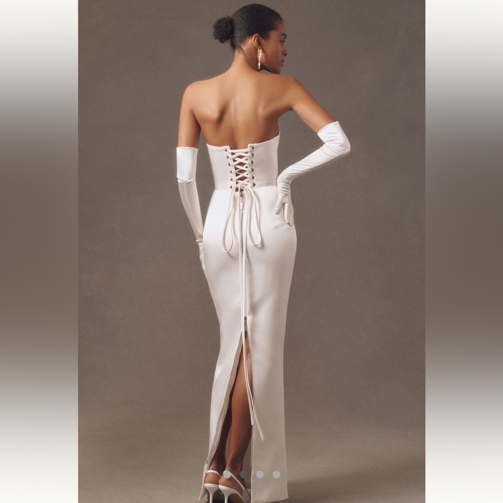 Bronx and Banco Florentina White Strapless Wedding Dress - Picture 4 of 16